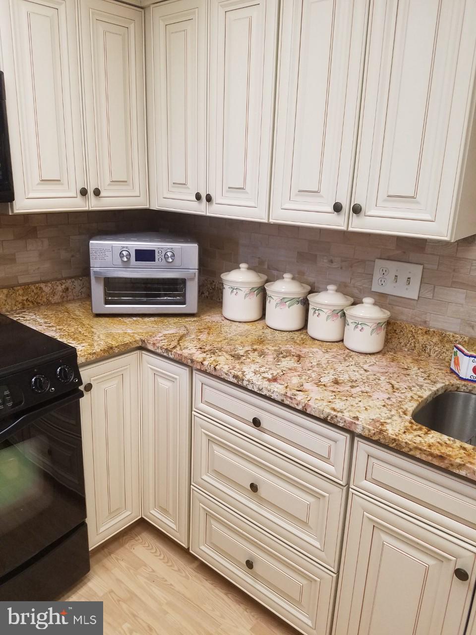 DULANEY TOWERS - Residential