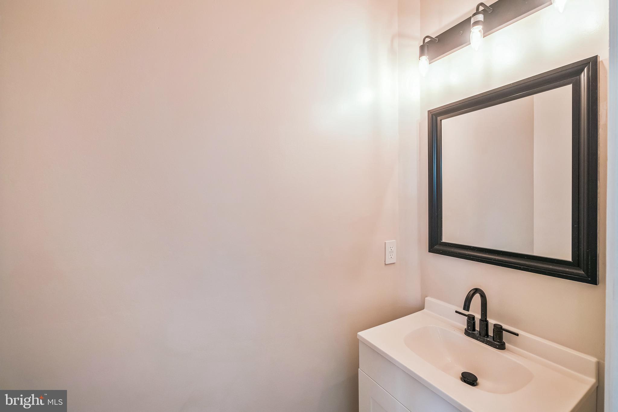 ARCHERS ROCK - Residential