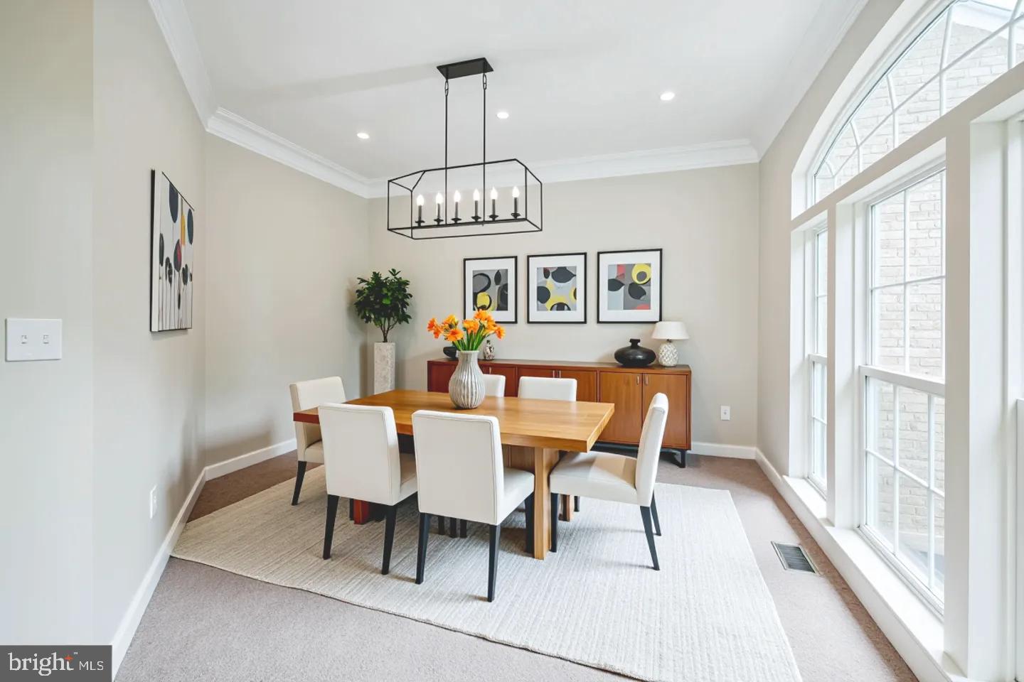 ARCHERS ROCK - Residential