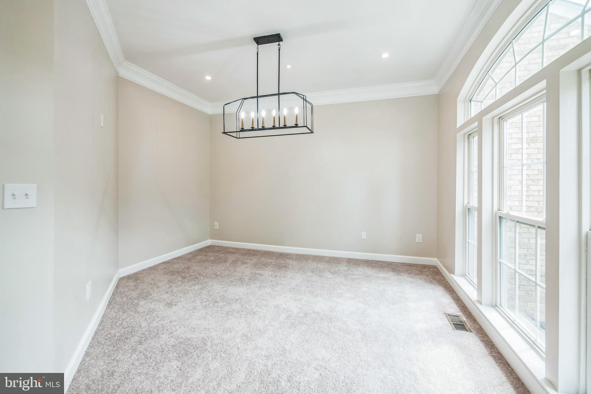 ARCHERS ROCK - Residential