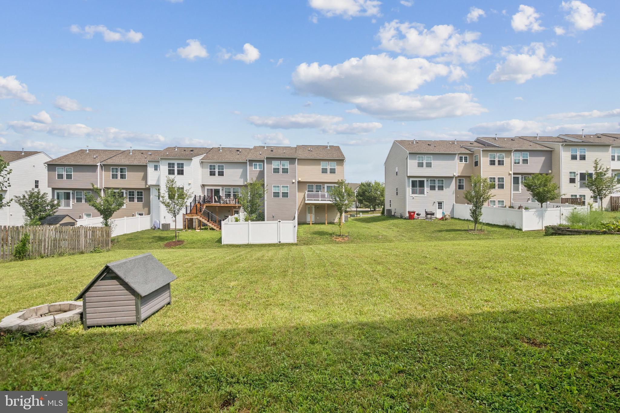 ARCHERS ROCK - Residential