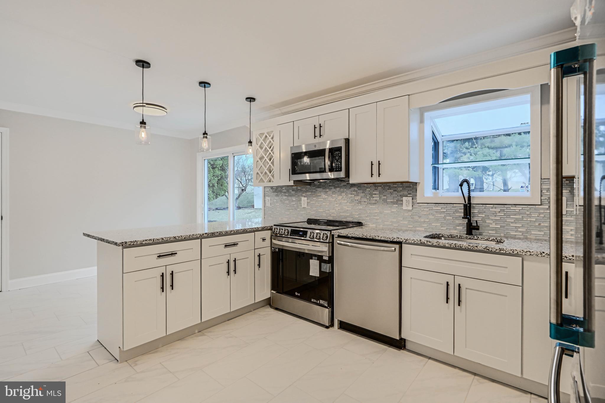 OLDE MILL ESTATES - Residential