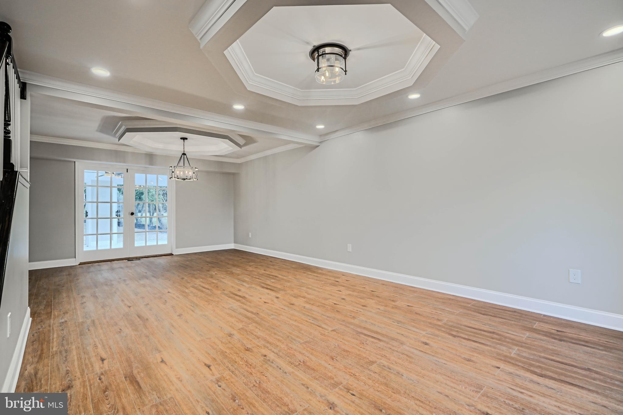 OLDE MILL ESTATES - Residential