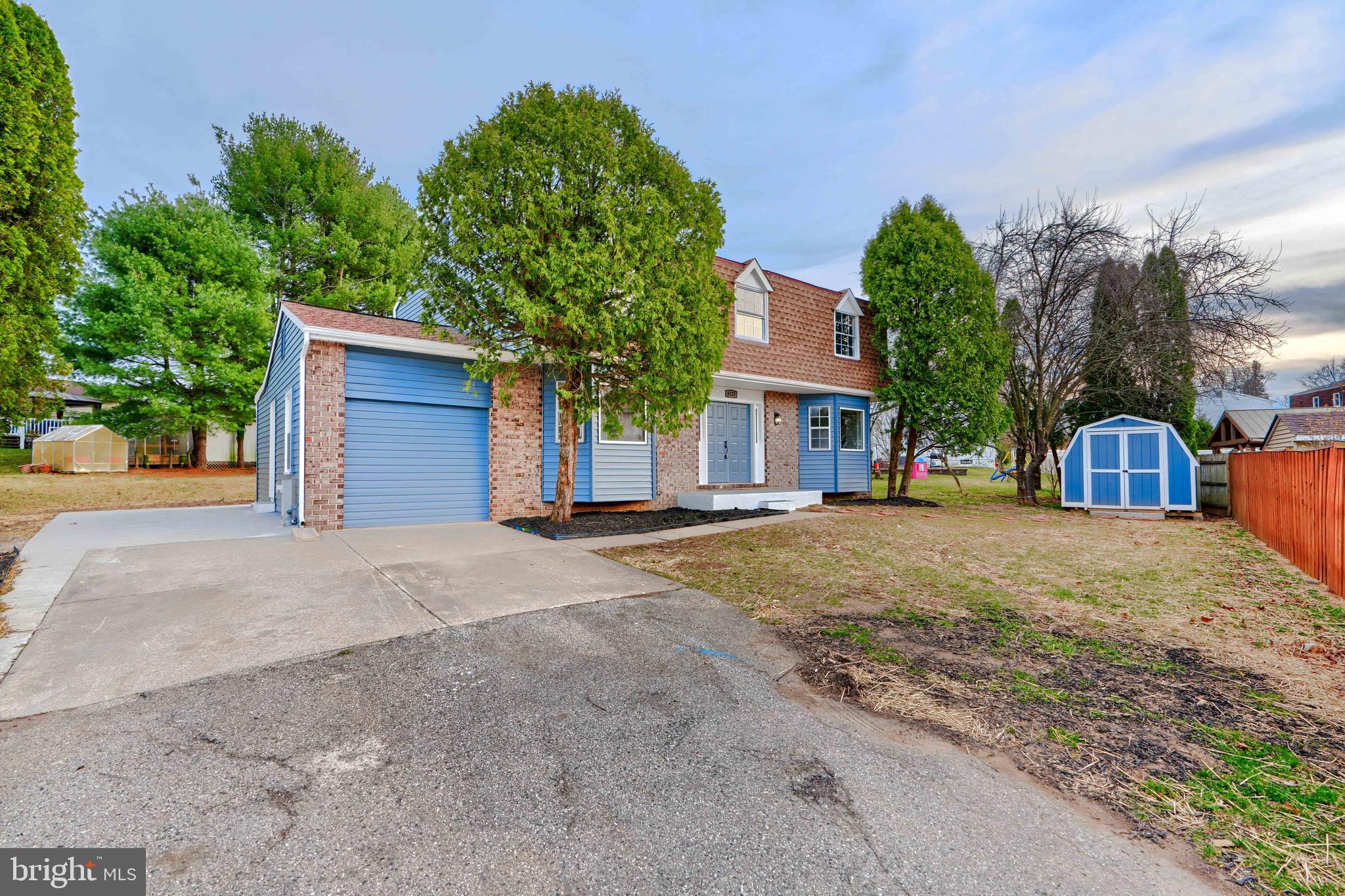 OLDE MILL ESTATES - Residential