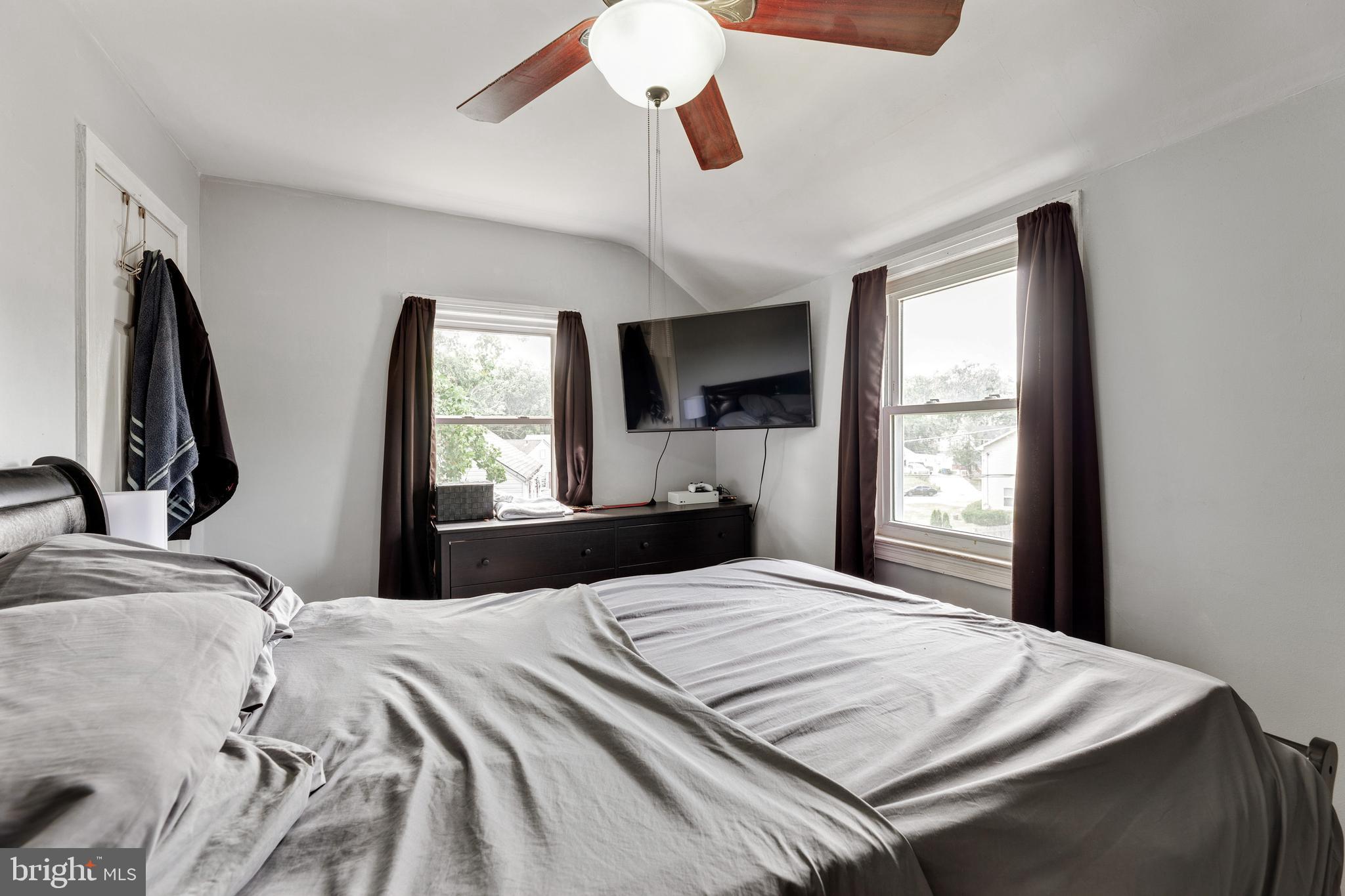 LANDOVER HILLS - Residential