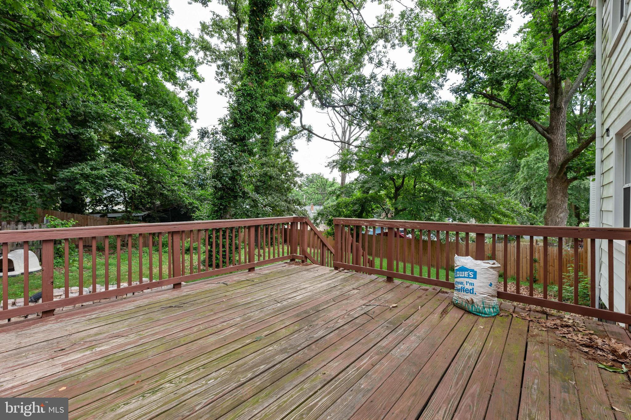 LANDOVER HILLS - Residential