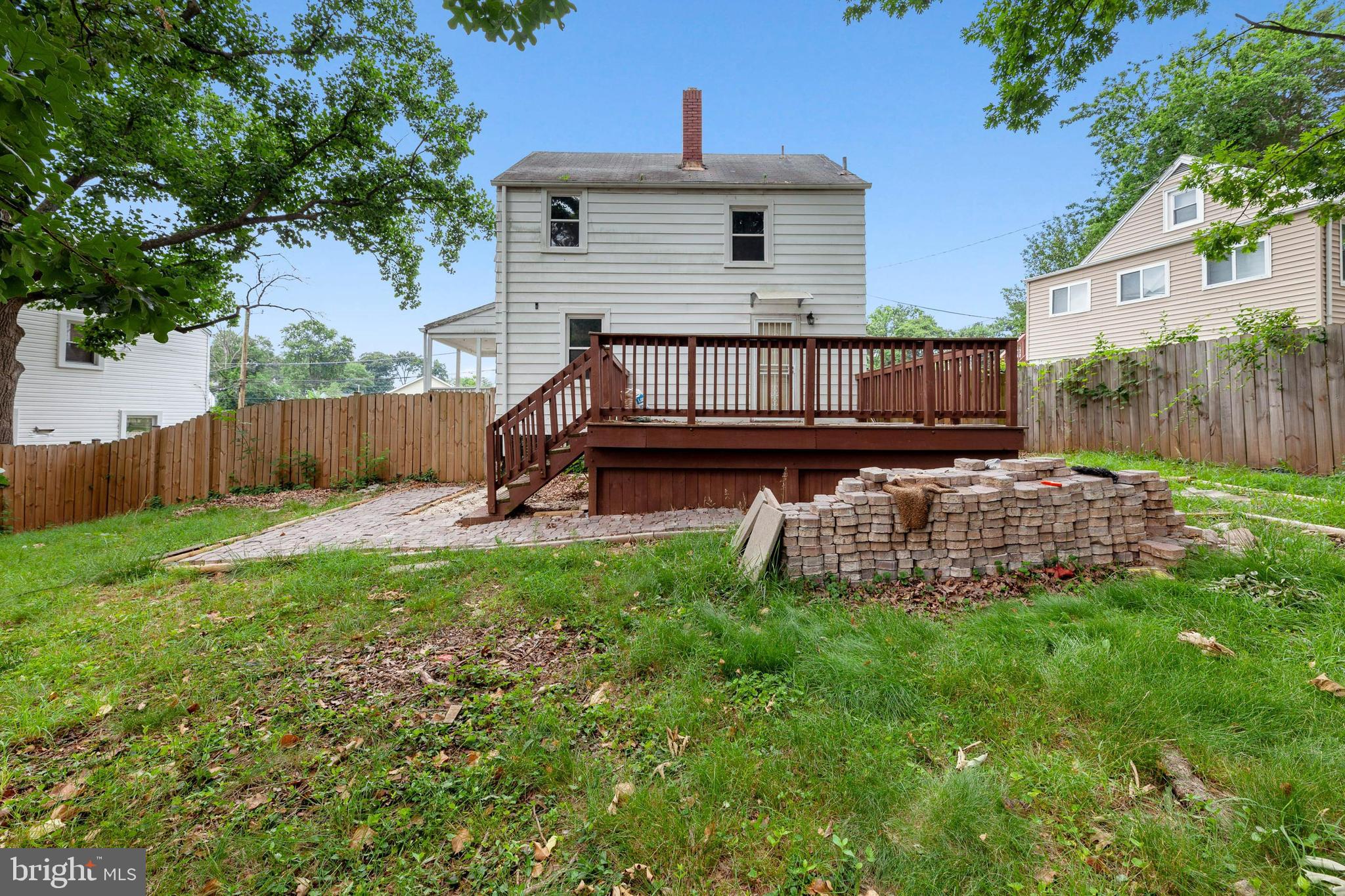 LANDOVER HILLS - Residential