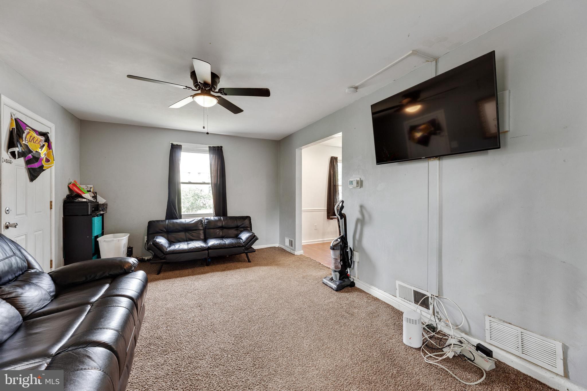 LANDOVER HILLS - Residential