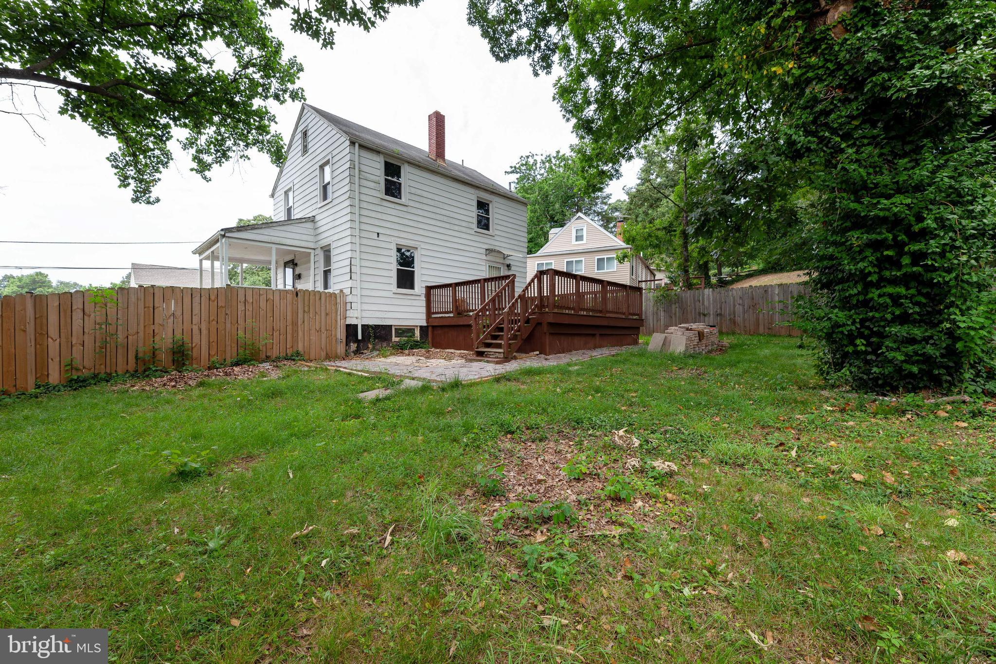 LANDOVER HILLS - Residential