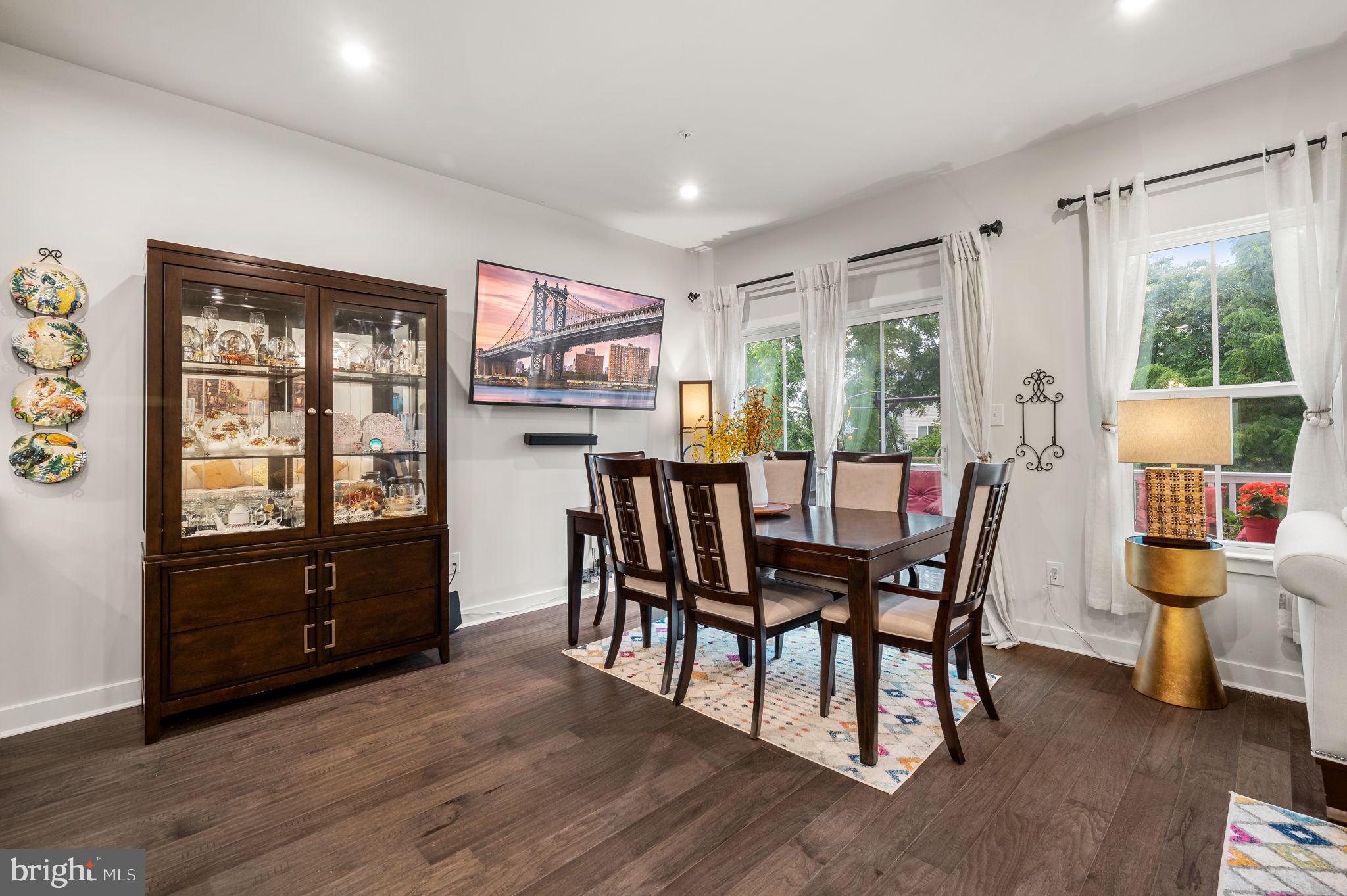 TOWNES AT MALVERN - Residential Lease