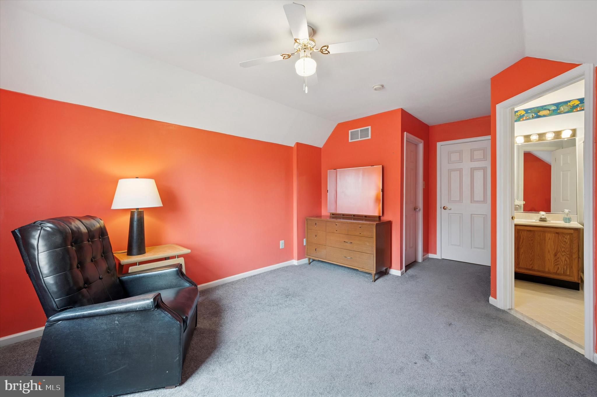 OAKS AT ROSE TREE - Residential