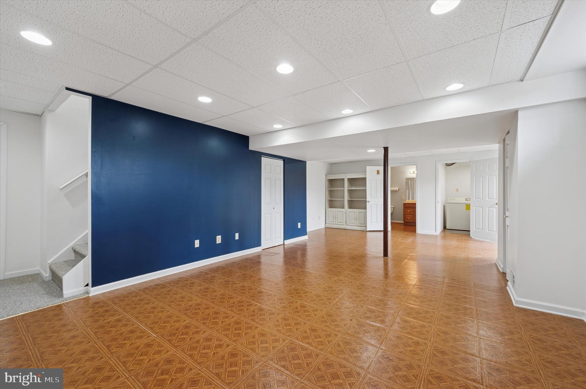 OAKS AT ROSE TREE - Residential