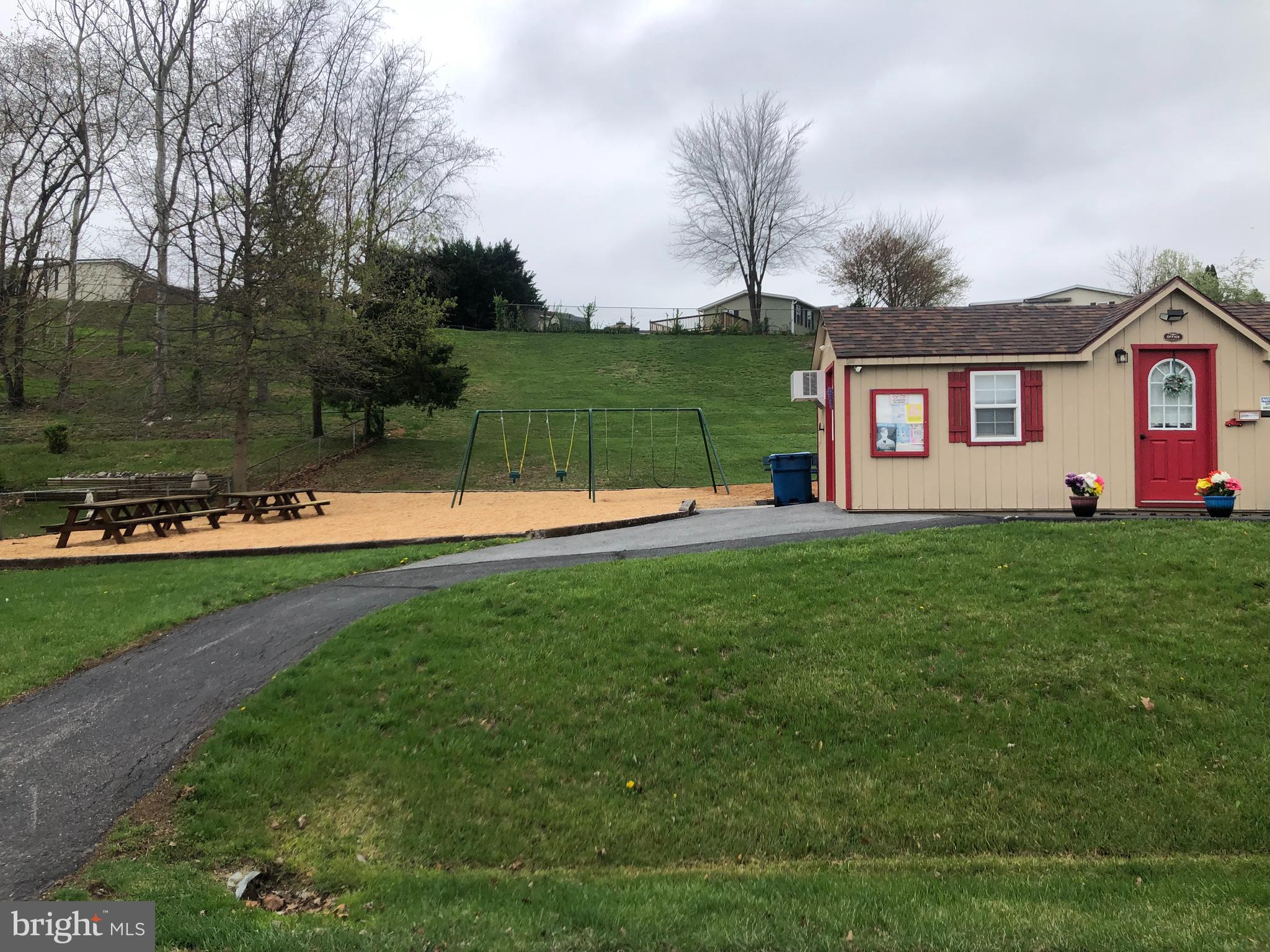 HIGHLAND MANOR - Residential