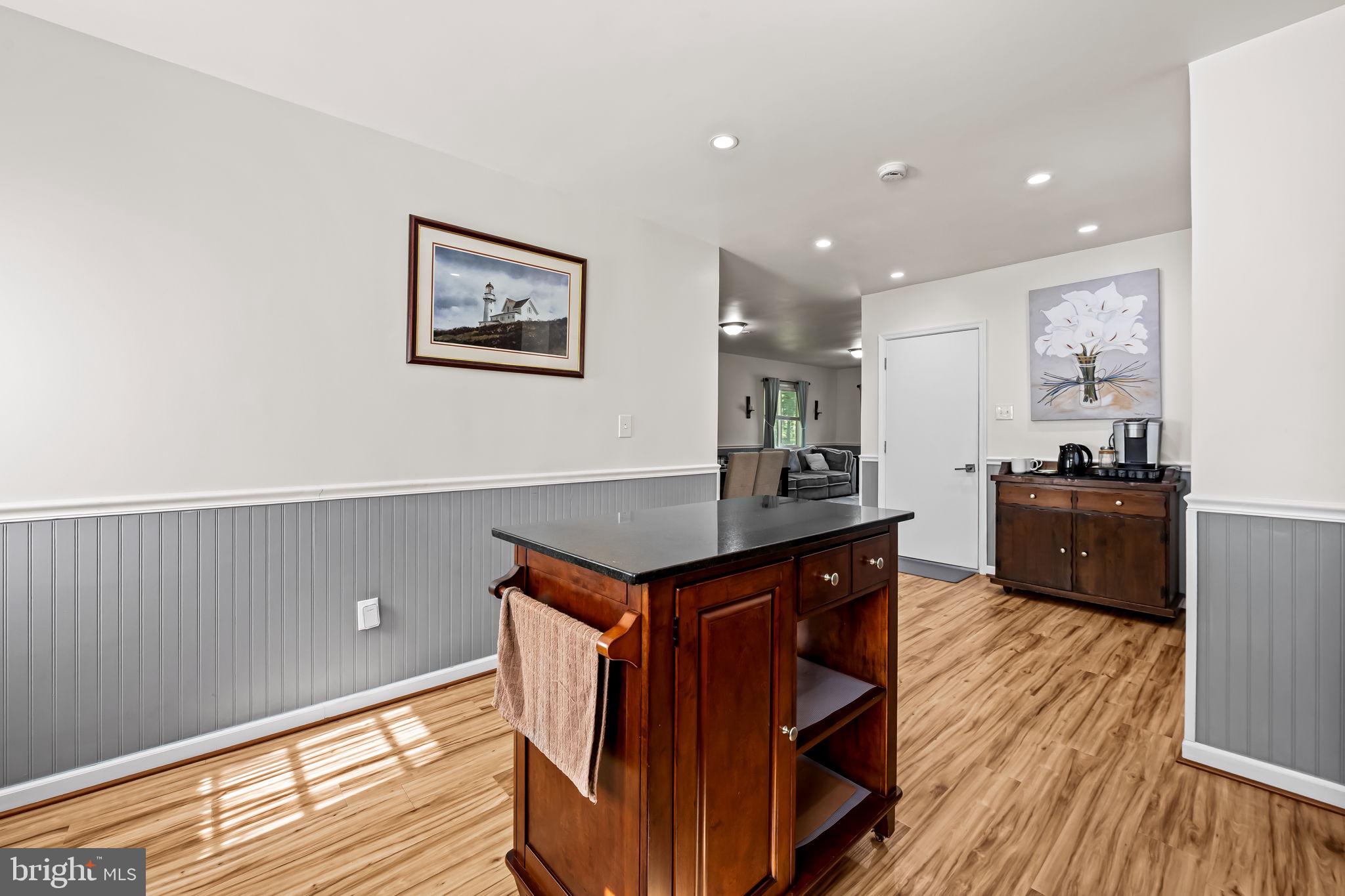 KENT ISLAND ESTATES - Residential