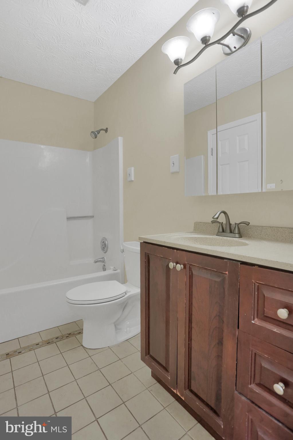 WEST SHORE - Residential