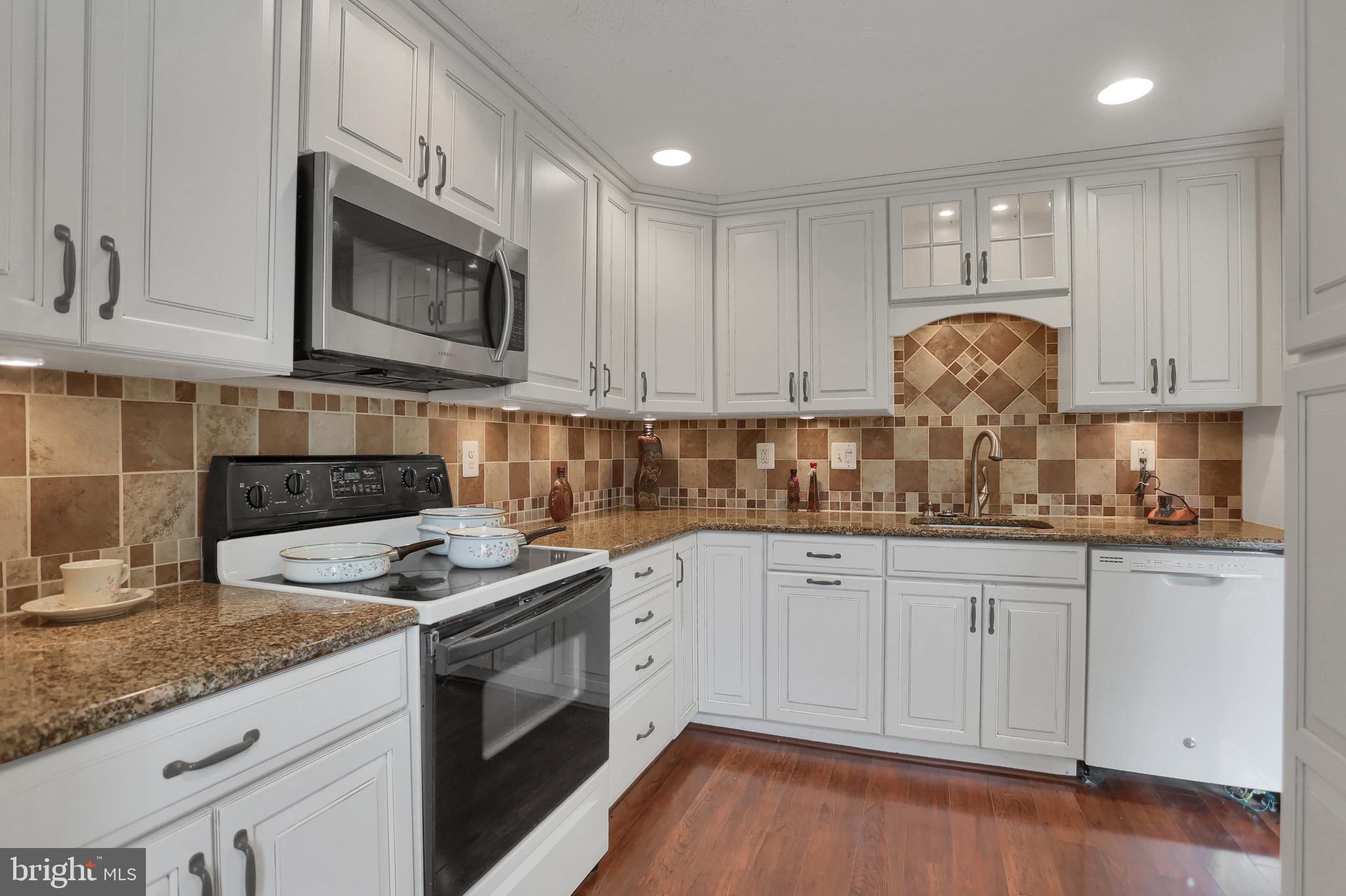 WEST SHORE - Residential