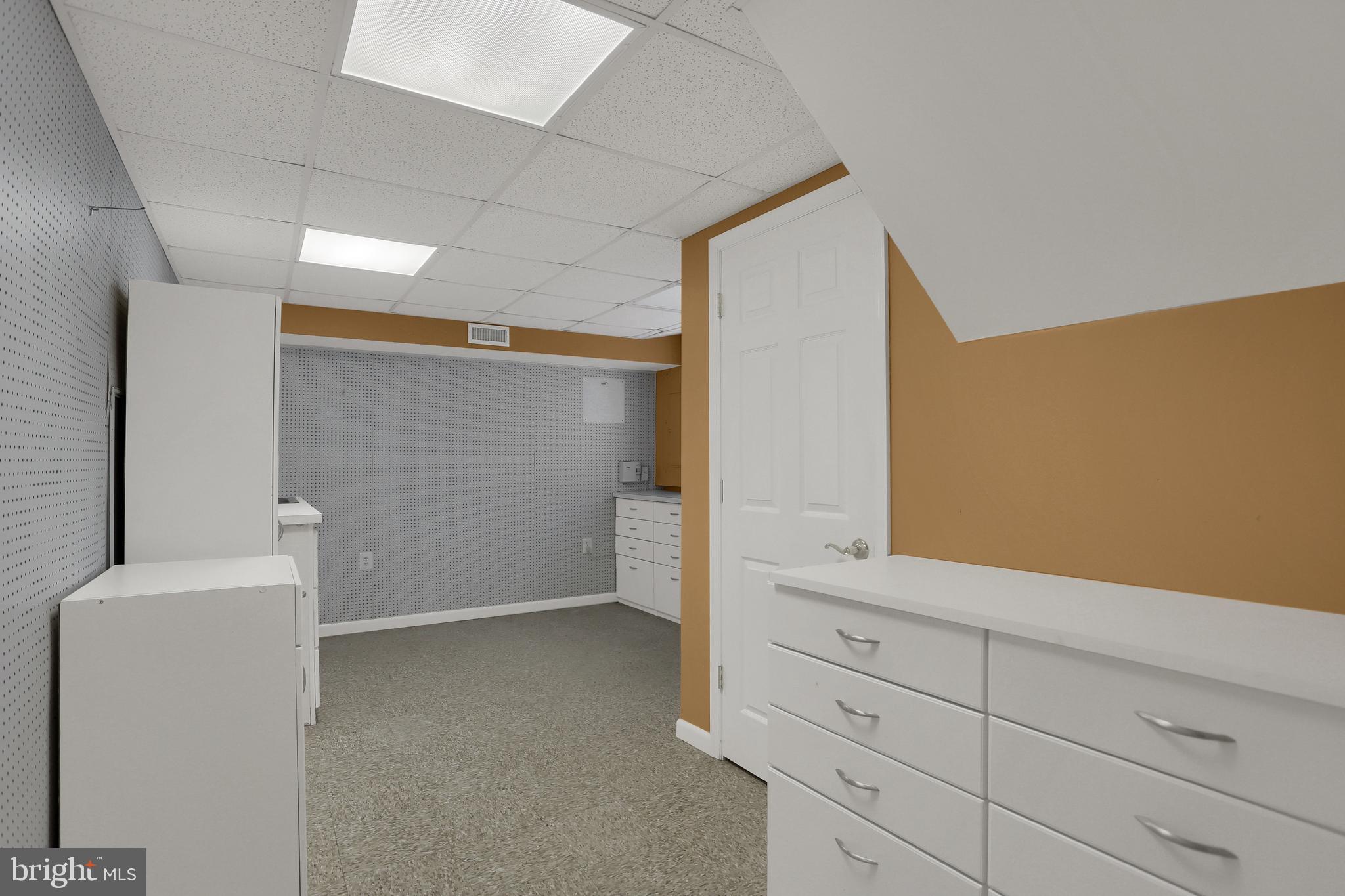 WEST SHORE - Residential