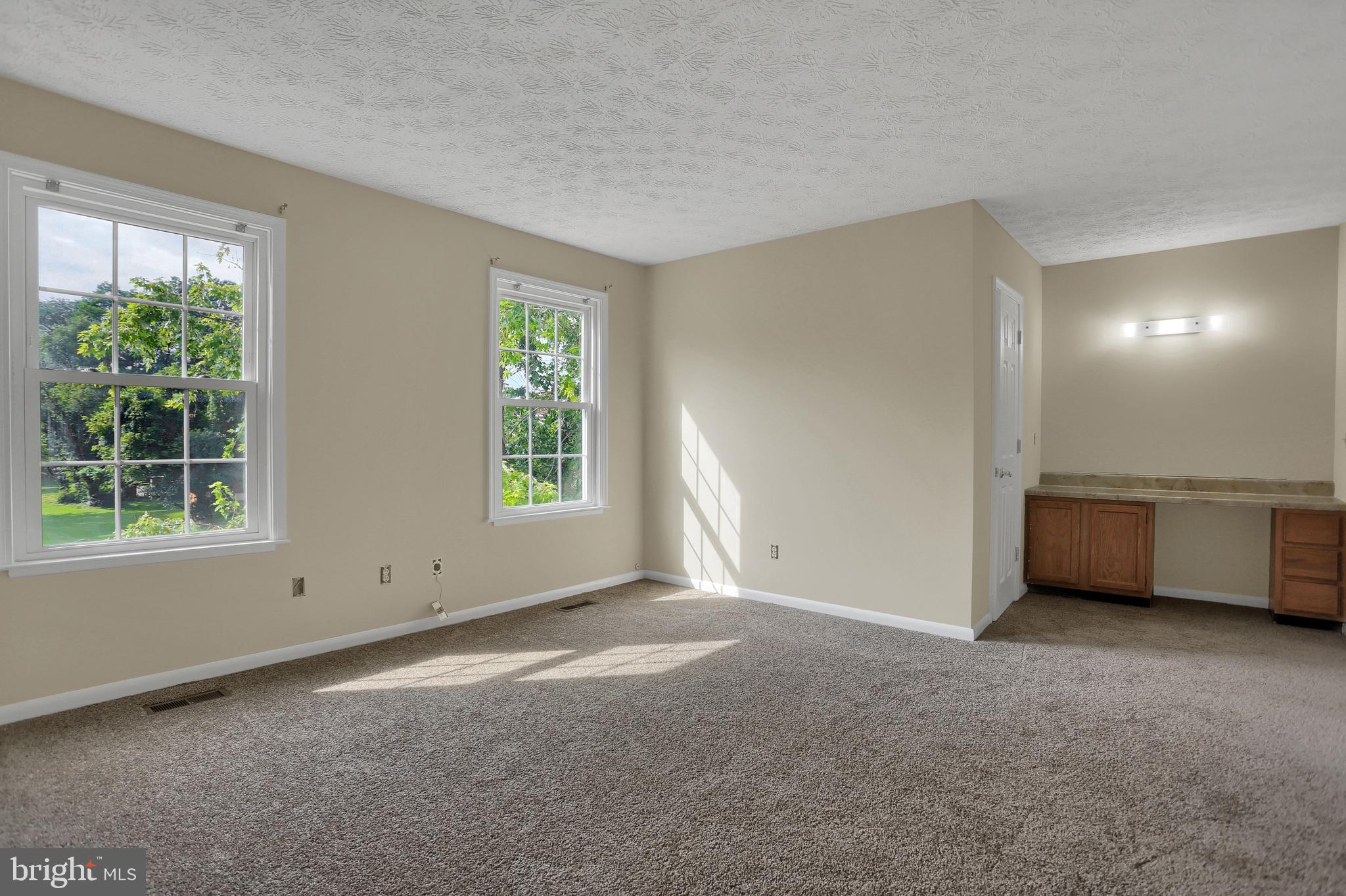 WEST SHORE - Residential