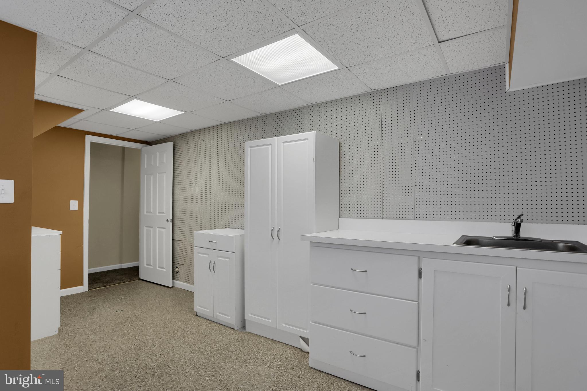 WEST SHORE - Residential