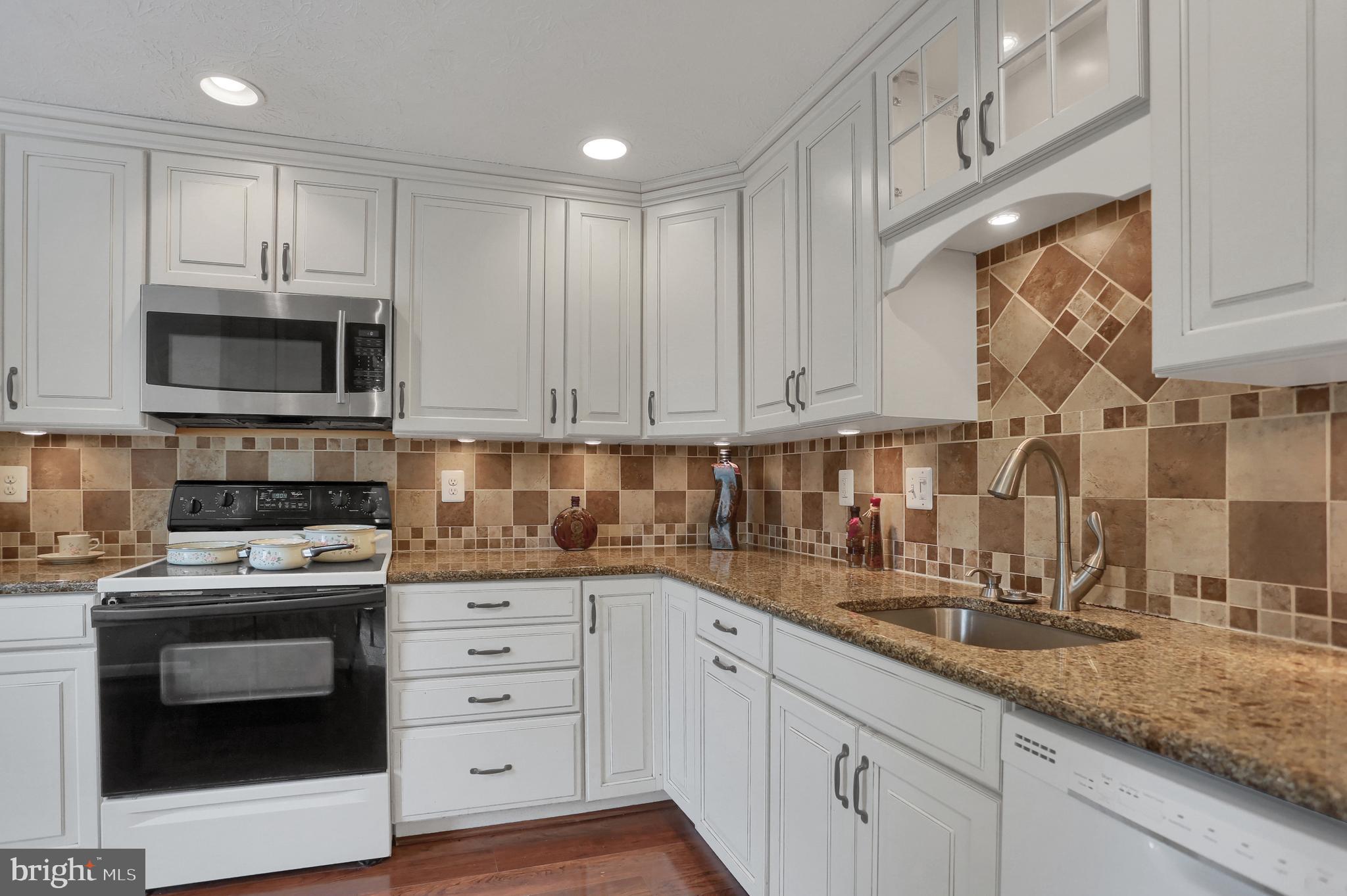 WEST SHORE - Residential