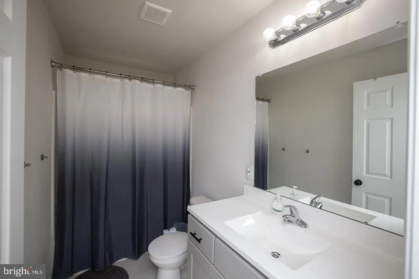 Vineland, New Jersey 08361, United States, 4 Bedrooms Bedrooms, ,3 BathroomsBathrooms,Residential,Active,250226