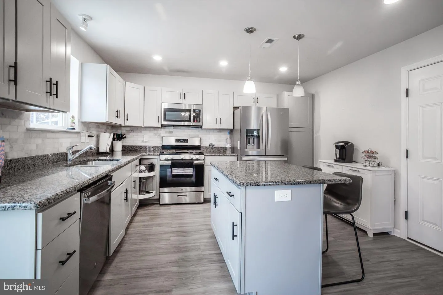 Vineland, New Jersey 08361, United States, 4 Bedrooms Bedrooms, ,3 BathroomsBathrooms,Residential,Active,250226