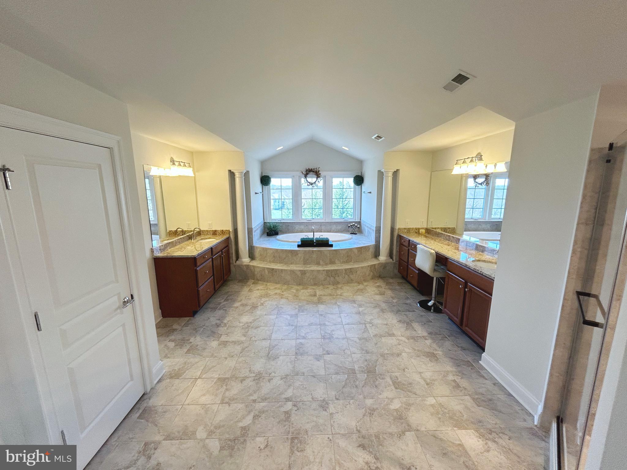 APPLECROSS - Residential