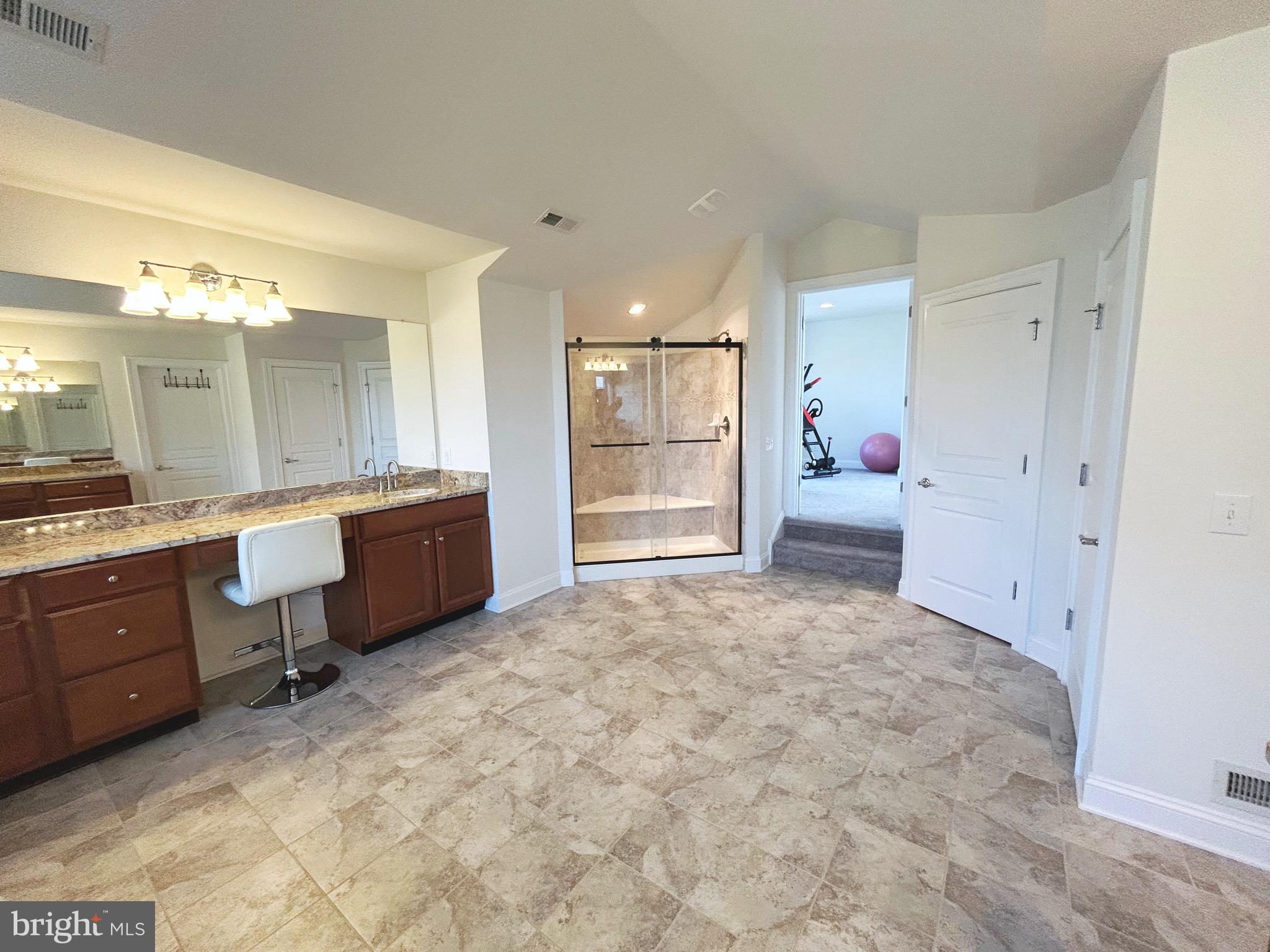 APPLECROSS - Residential