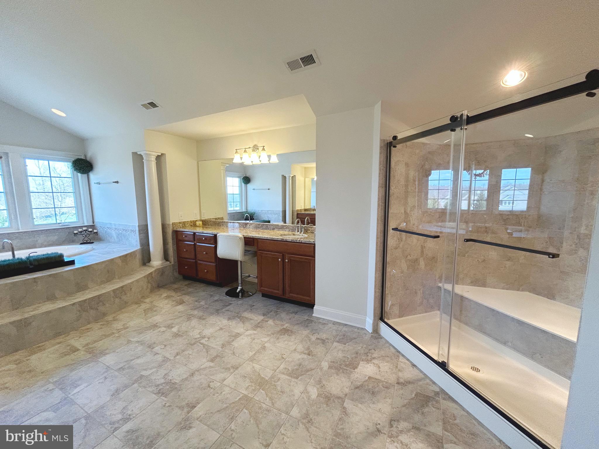 APPLECROSS - Residential