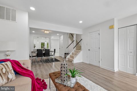 Photo of 3476 Caledonia Circle, WOODBRIDGE, VA 22192 (MLS # VAPW2118248)