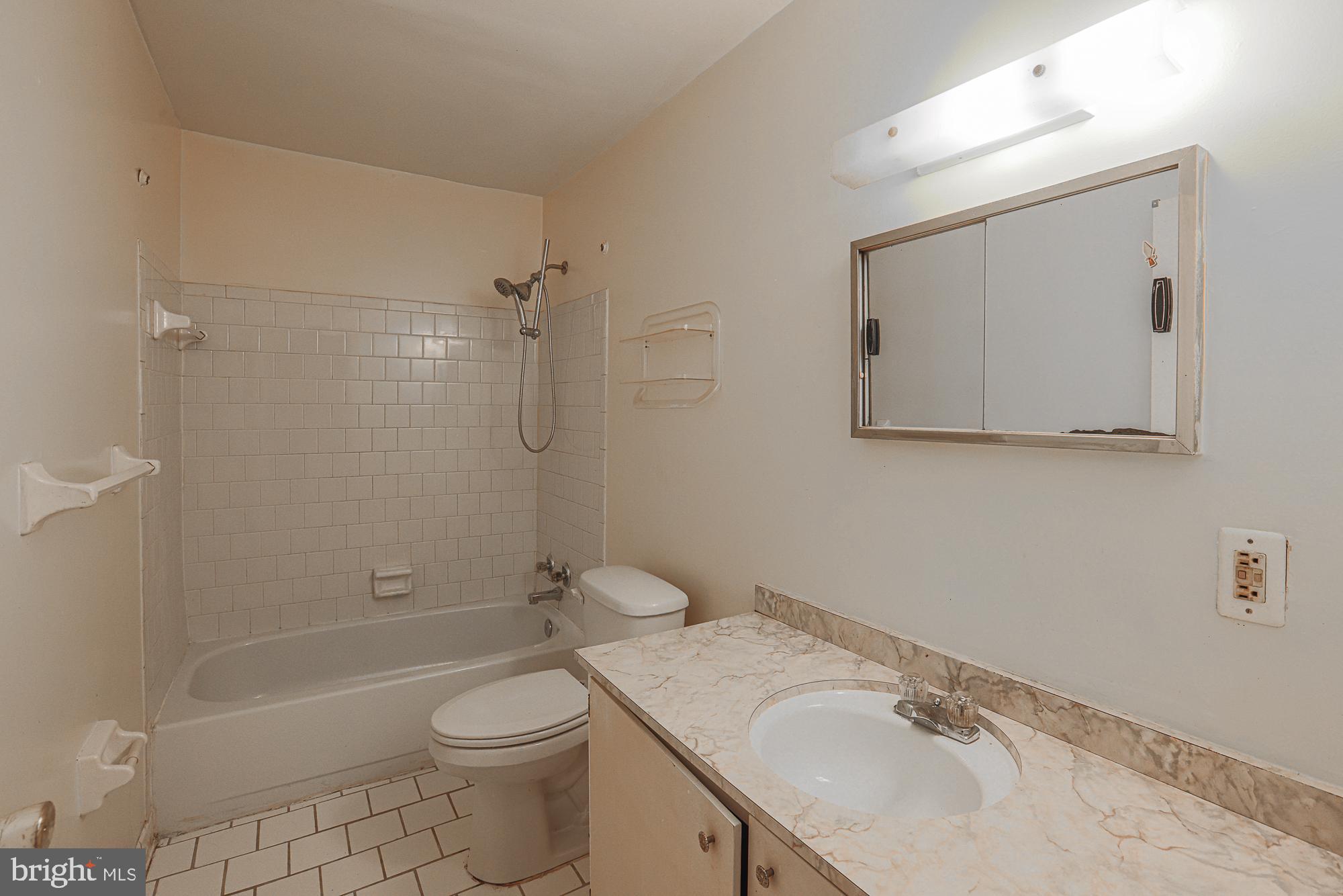 UPTON VILLAGE NORTH - Residential