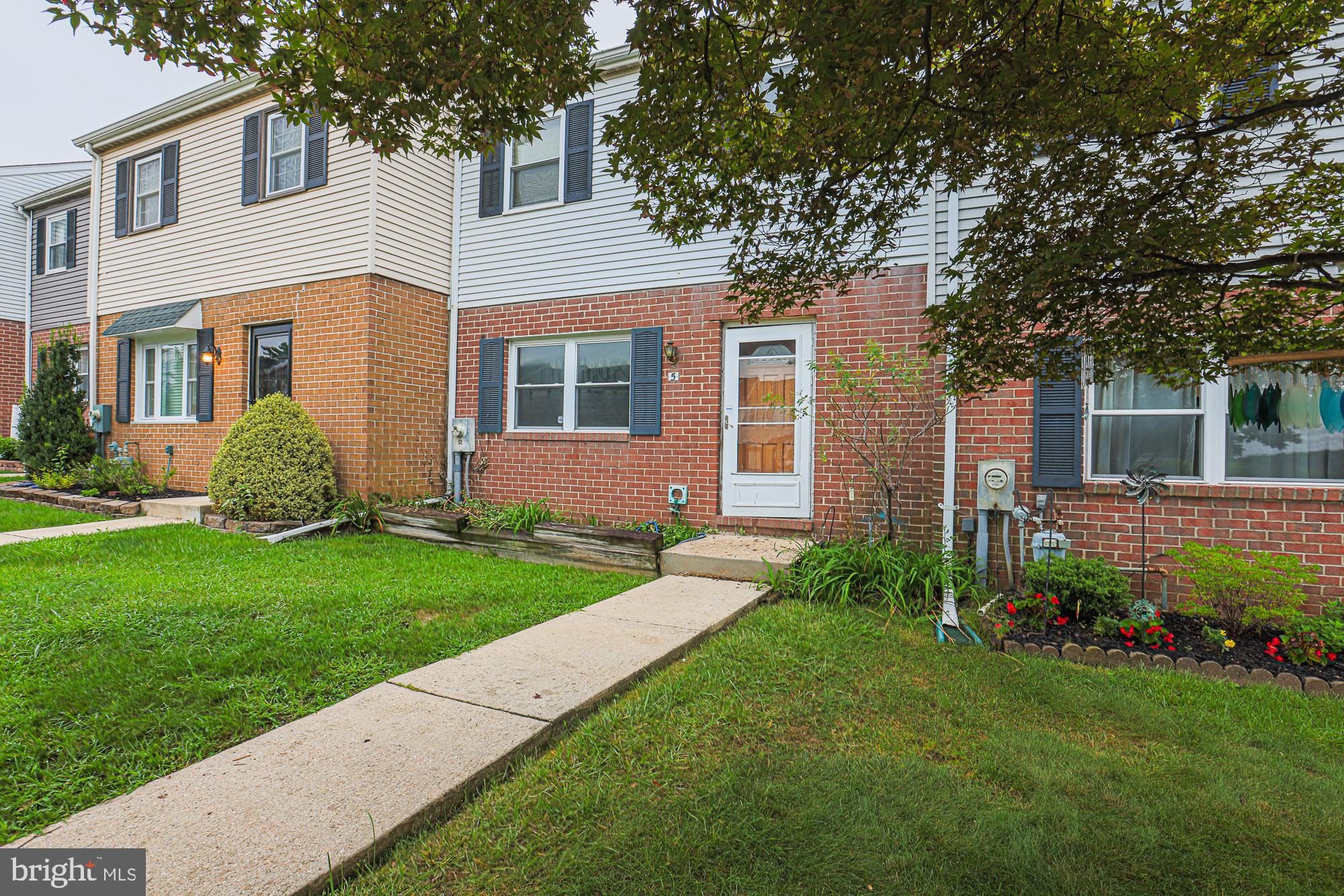 UPTON VILLAGE NORTH - Residential