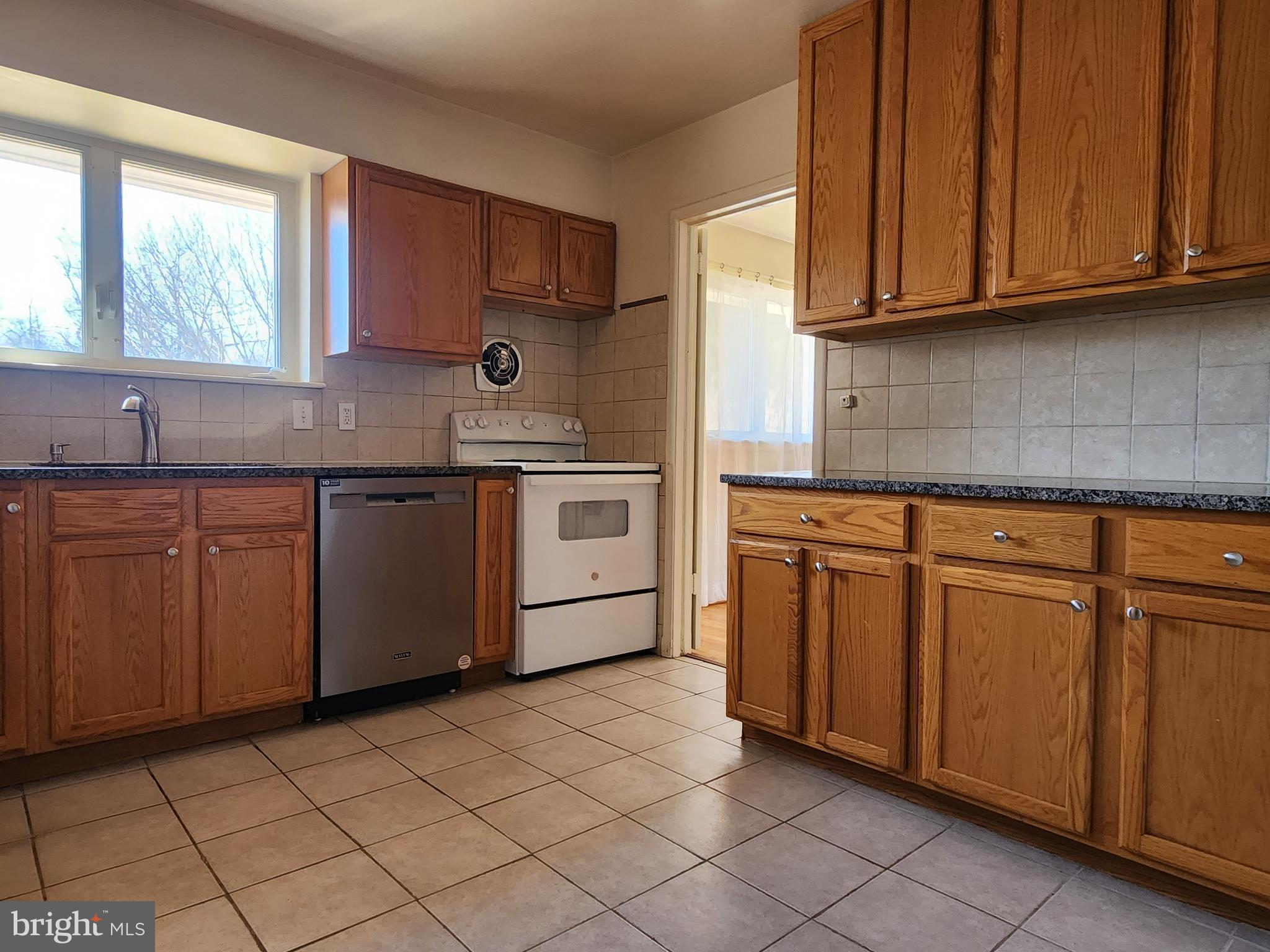 MERRIMACK PARK - Residential Lease