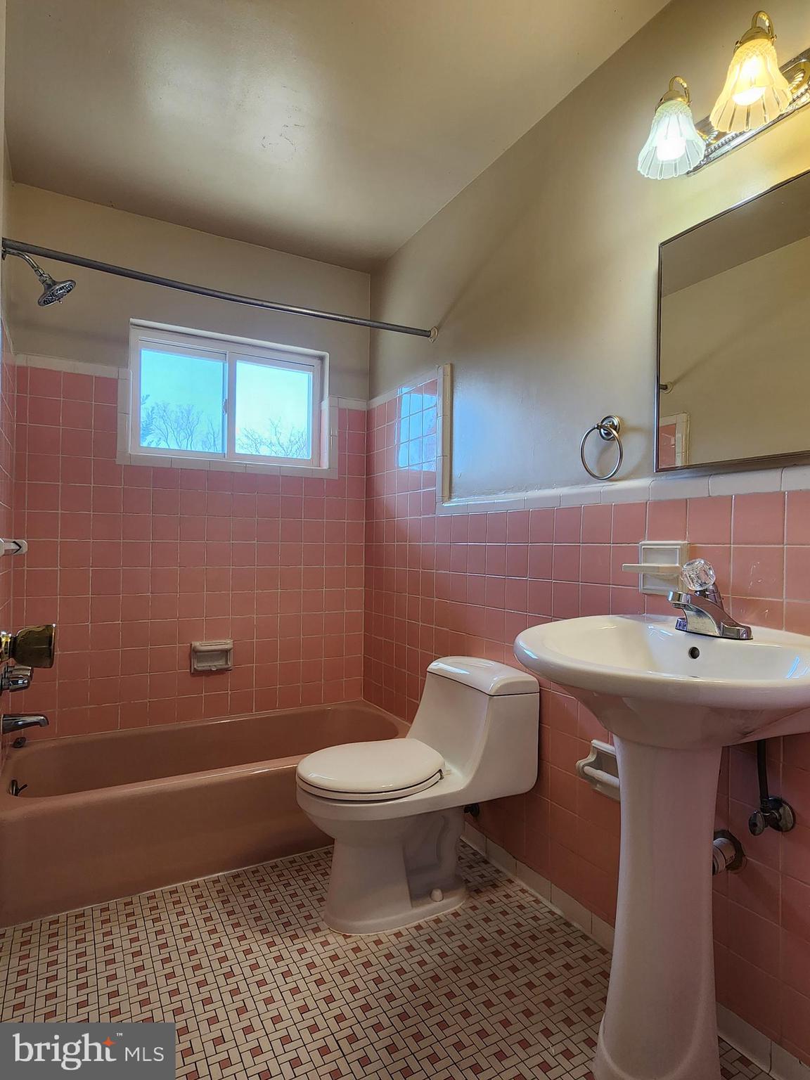 MERRIMACK PARK - Residential Lease