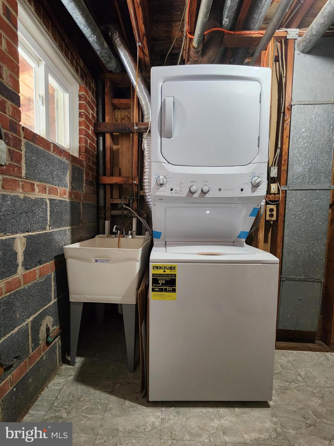 MERRIMACK PARK - Residential Lease