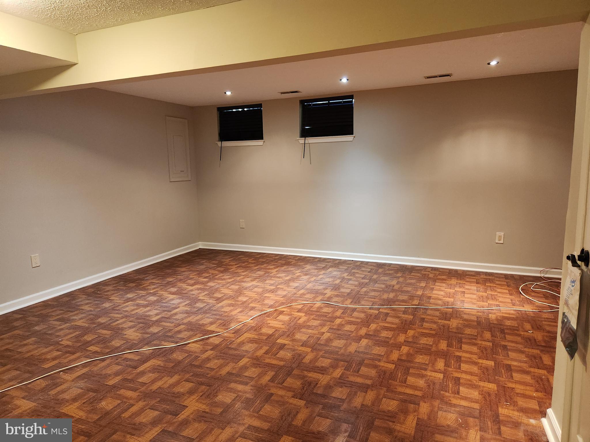 INDIAN CREEK PLAT 3 - Residential Lease