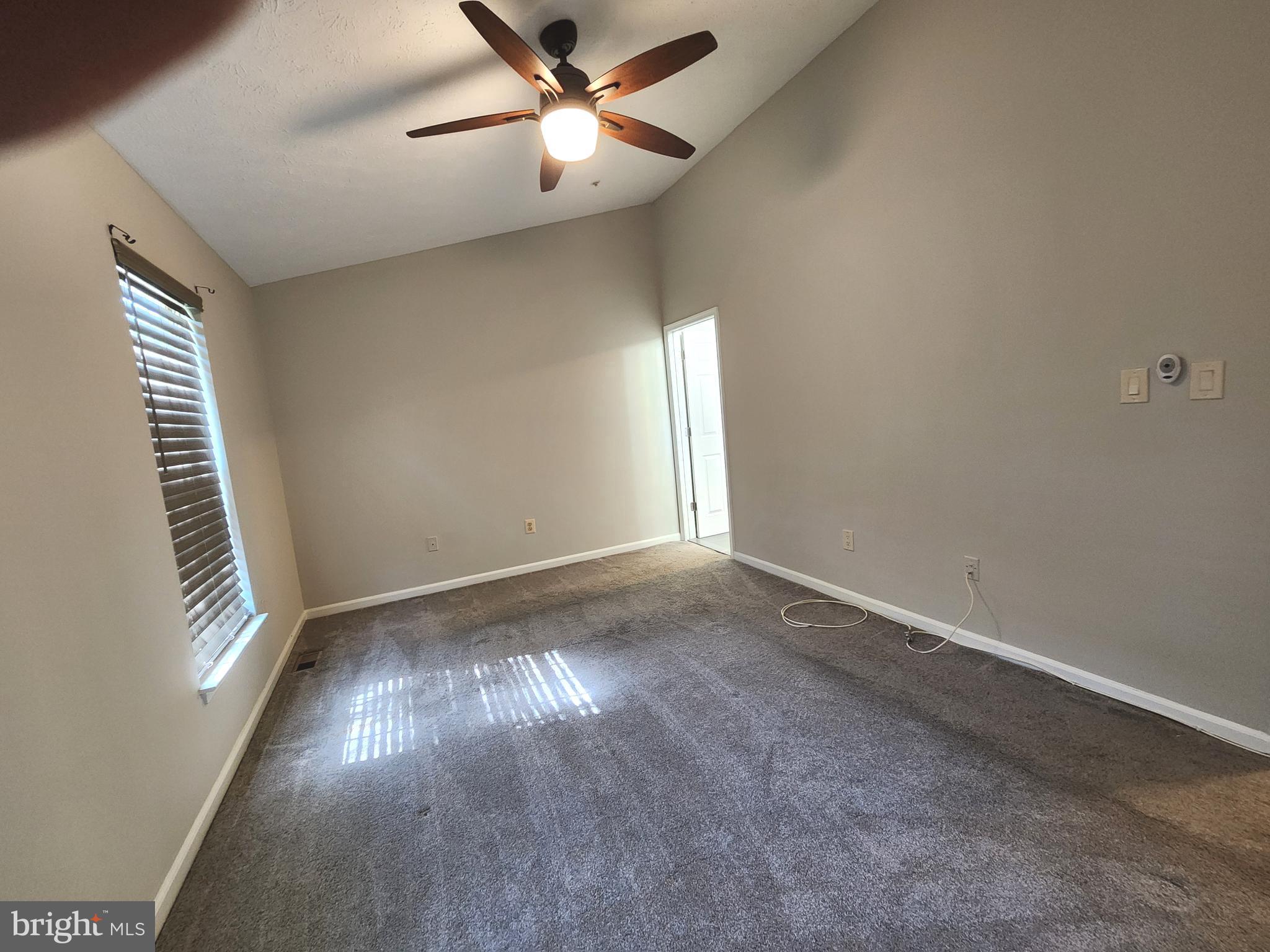 INDIAN CREEK PLAT 3 - Residential Lease