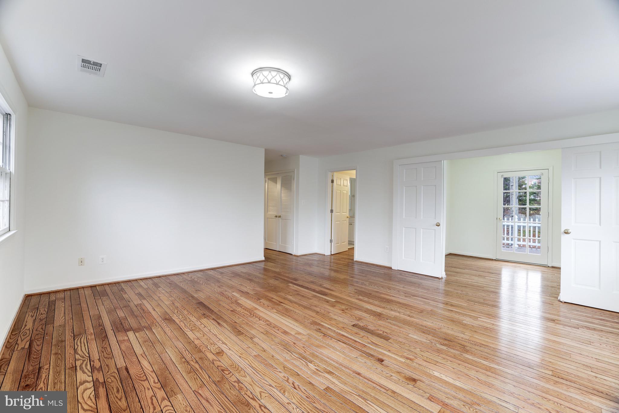 MC LEAN HUNT - Residential