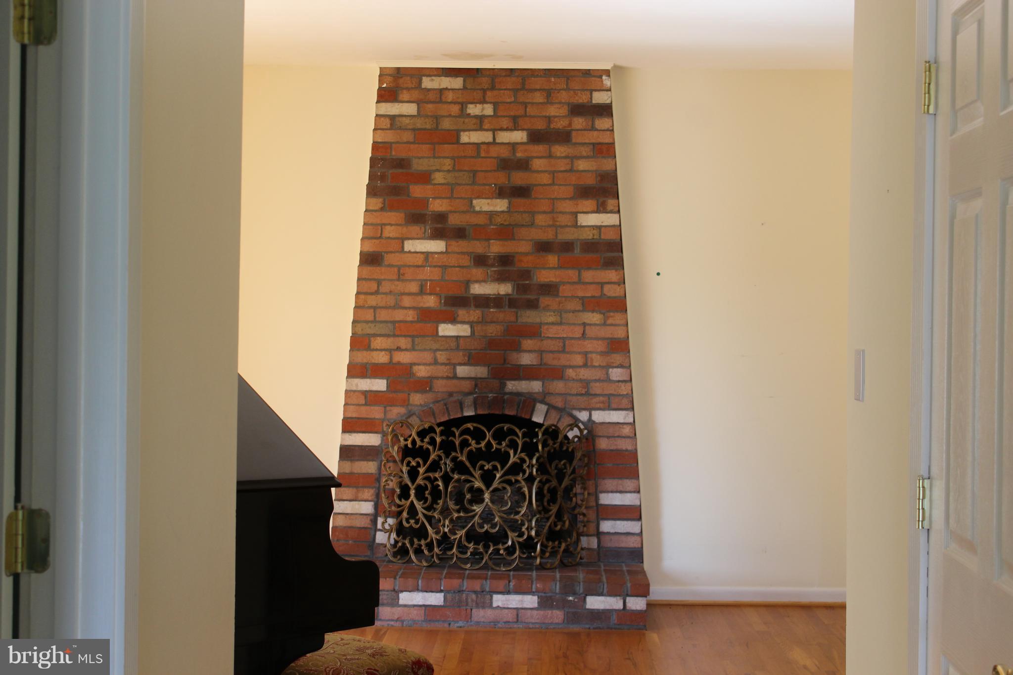 REGENCY ESTATES - Residential Lease