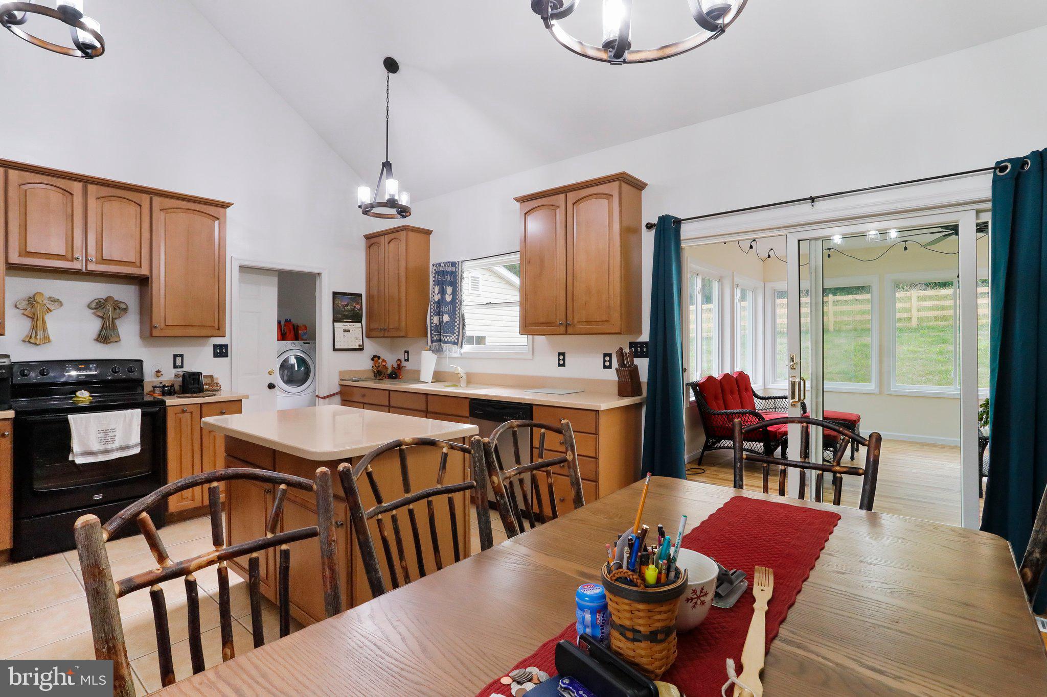 RIDGE VIEW SUBD - Residential