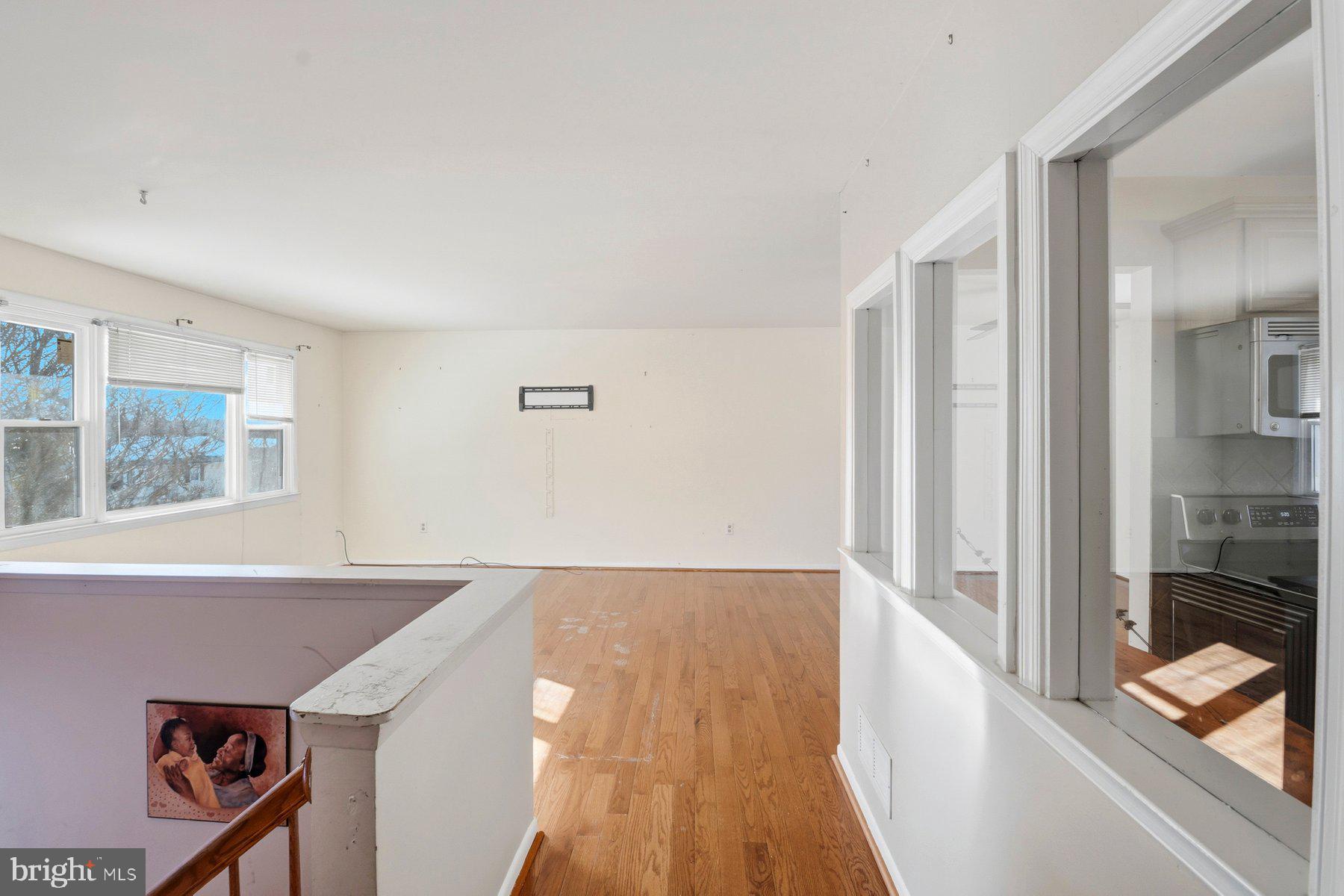 SANDALWOOD - Residential