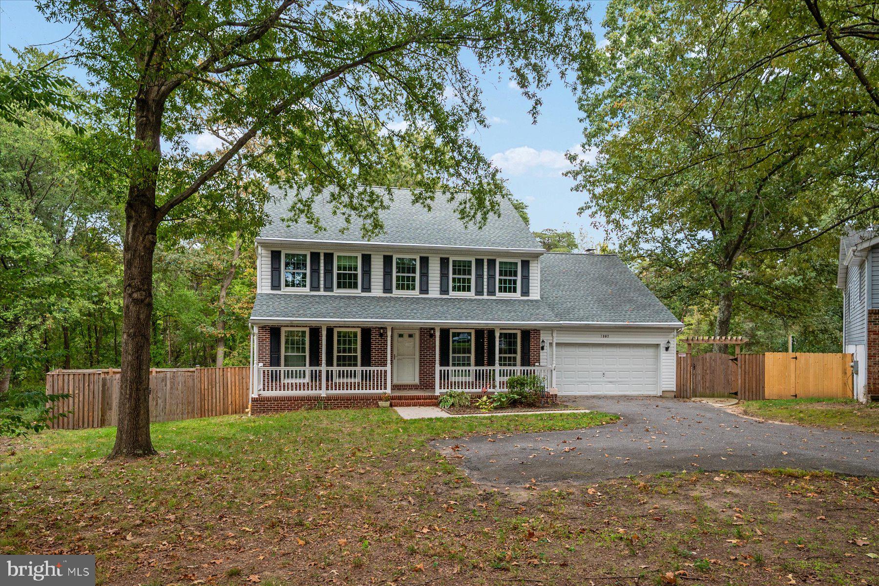 ELMHURST STATION - Residential Lease