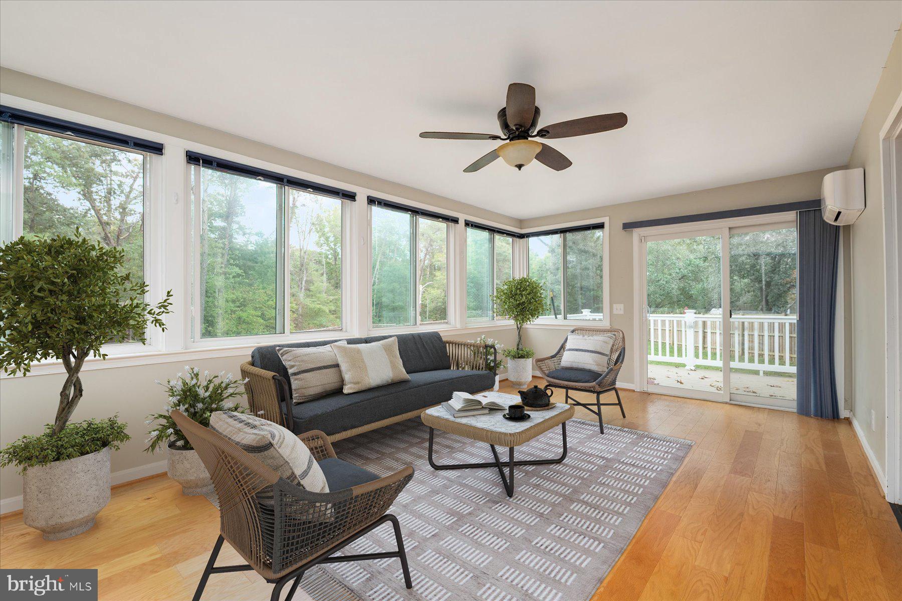 ELMHURST STATION - Residential Lease