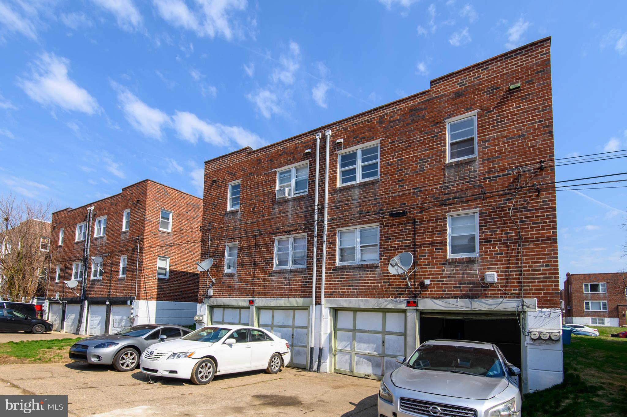 OXFORD CIRCLE - Residential