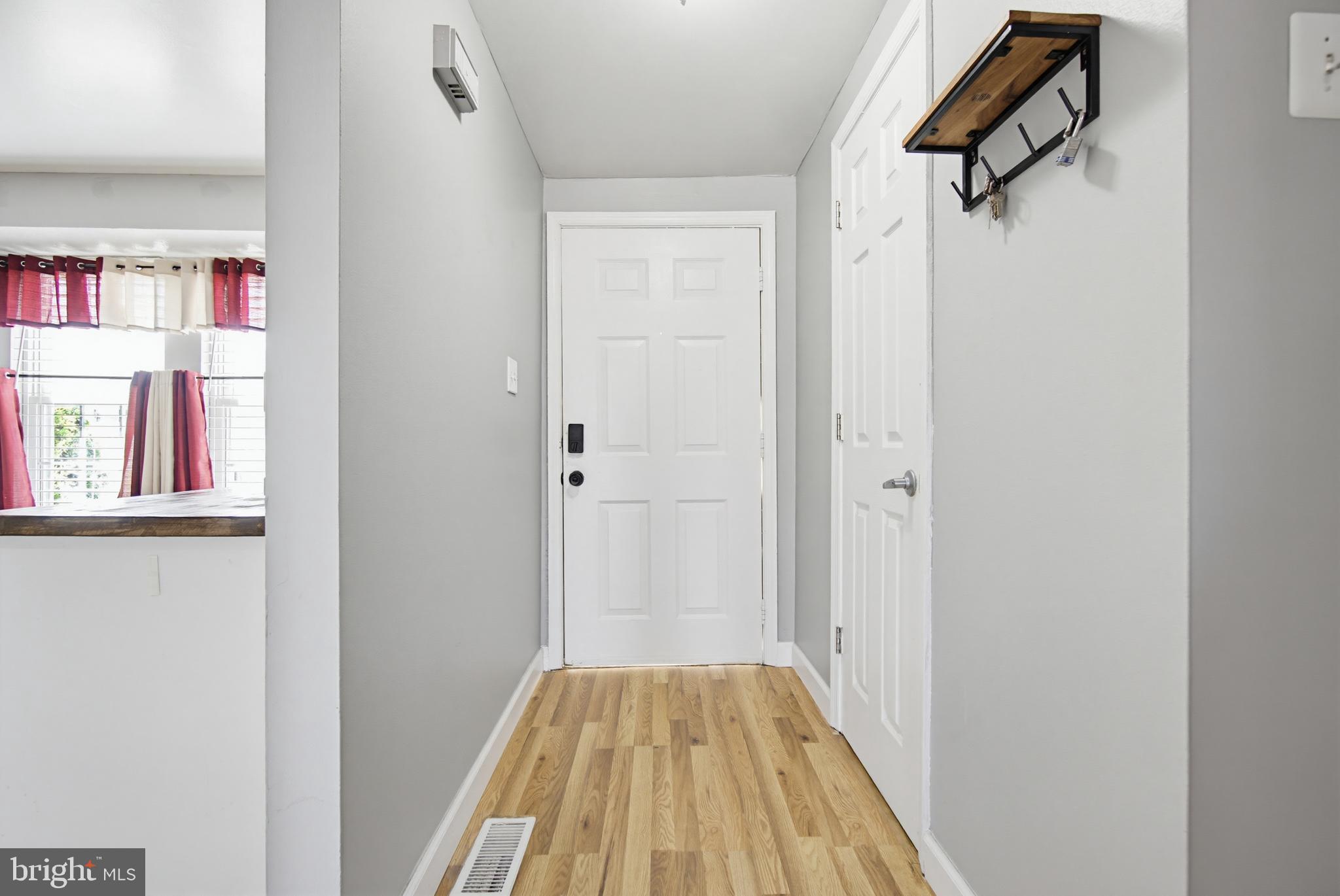 OAK VIEW VILLAGE - Residential