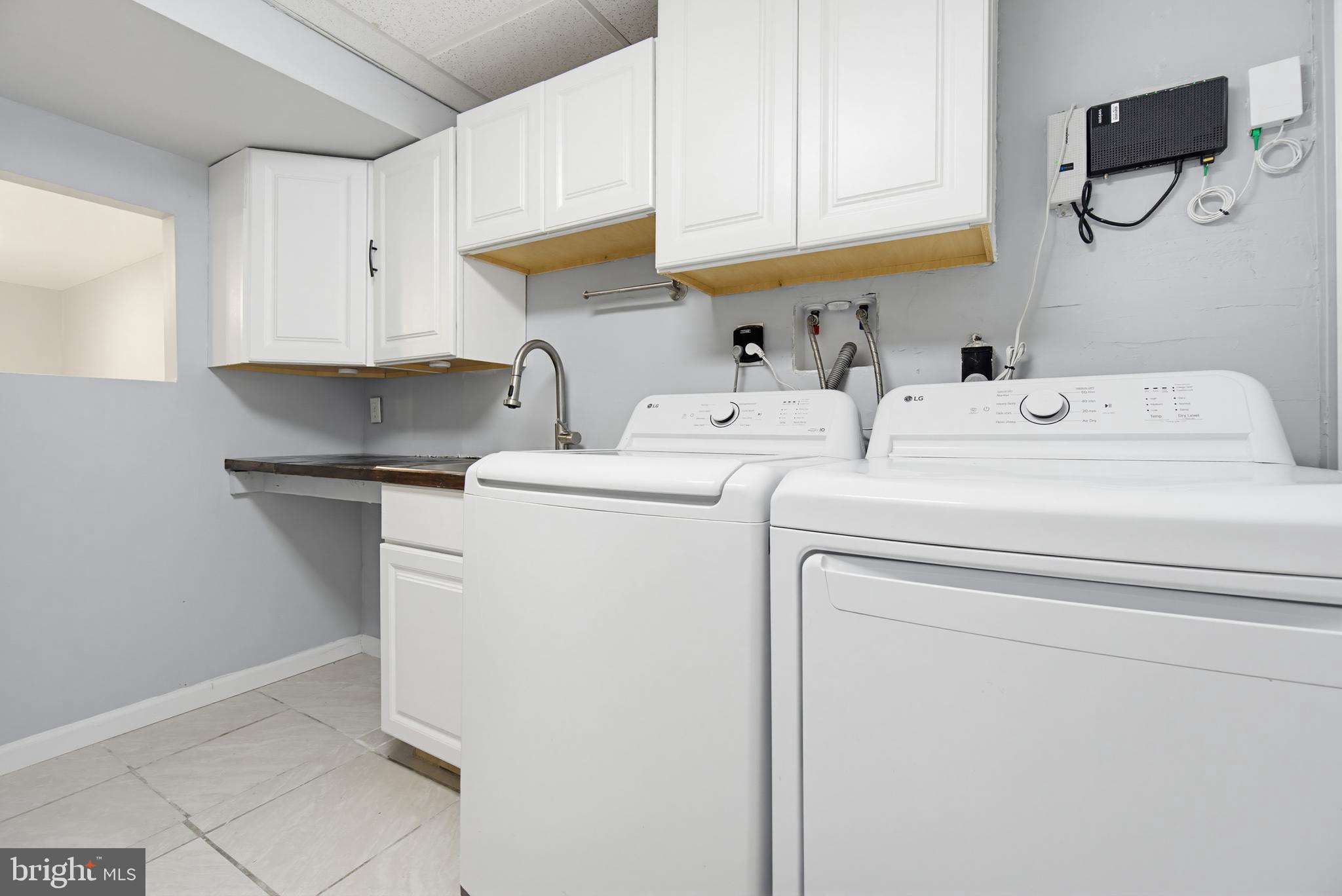 OAK VIEW VILLAGE - Residential