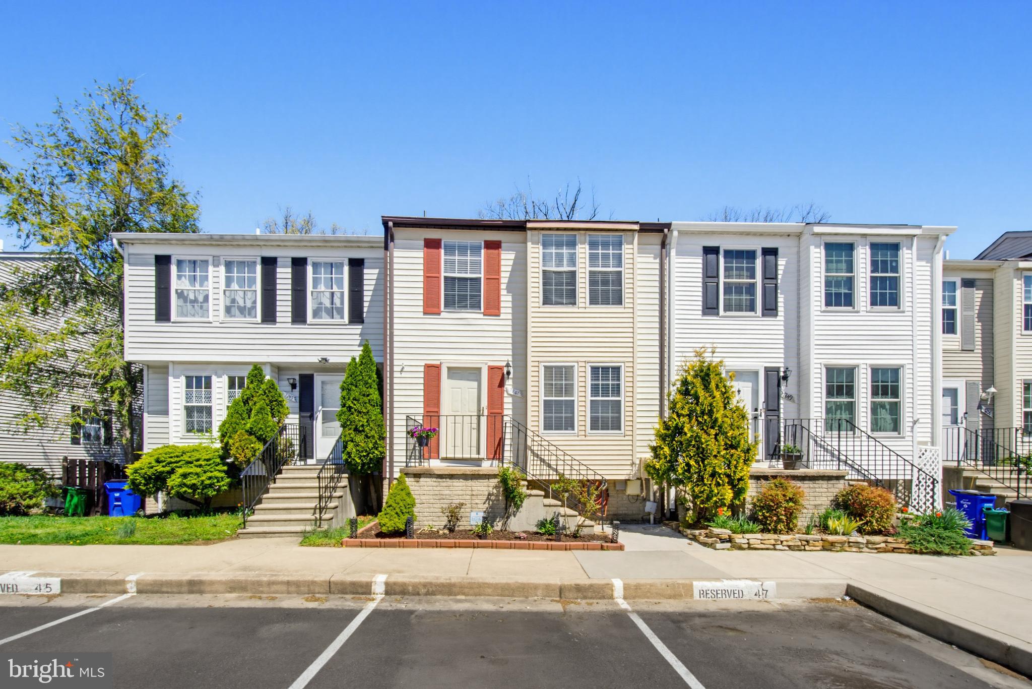 OAK VIEW VILLAGE - Residential