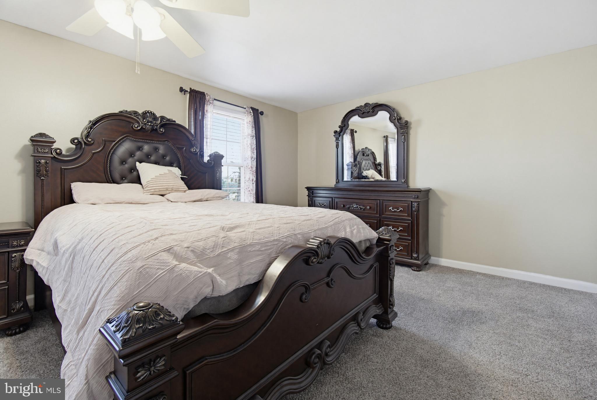 OAK VIEW VILLAGE - Residential