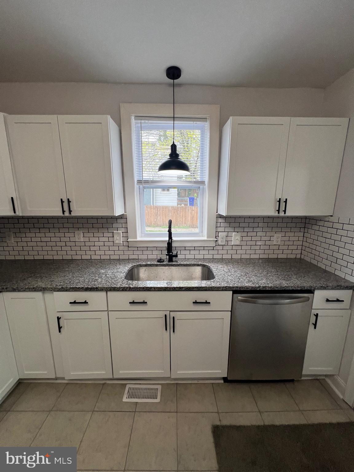 HAGERSTOWN - Residential