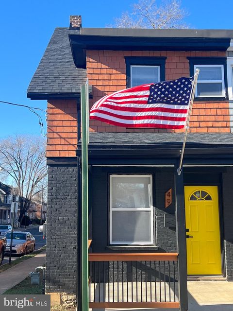 Townhouse For Sale - 49 Charles Street<br/> HAGERSTOWN, MD 21740